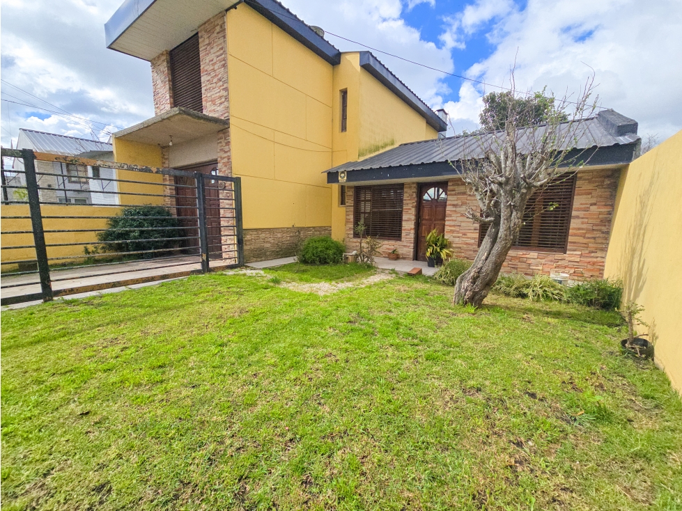 En block: Casa 4 amb.+ Monoambiente. Ap. crédito- Paraguay y Necochea — foto 2