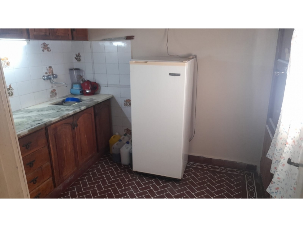 Casa 3 ambientes - A reciclar - Mateotti y San Salvador, Las Avenidas — foto 4
