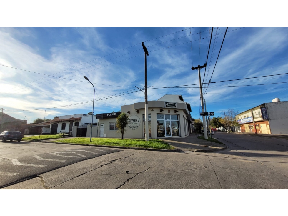 2 Locales + Casa de 3 amb. - Talcahuano y Rosales - 6