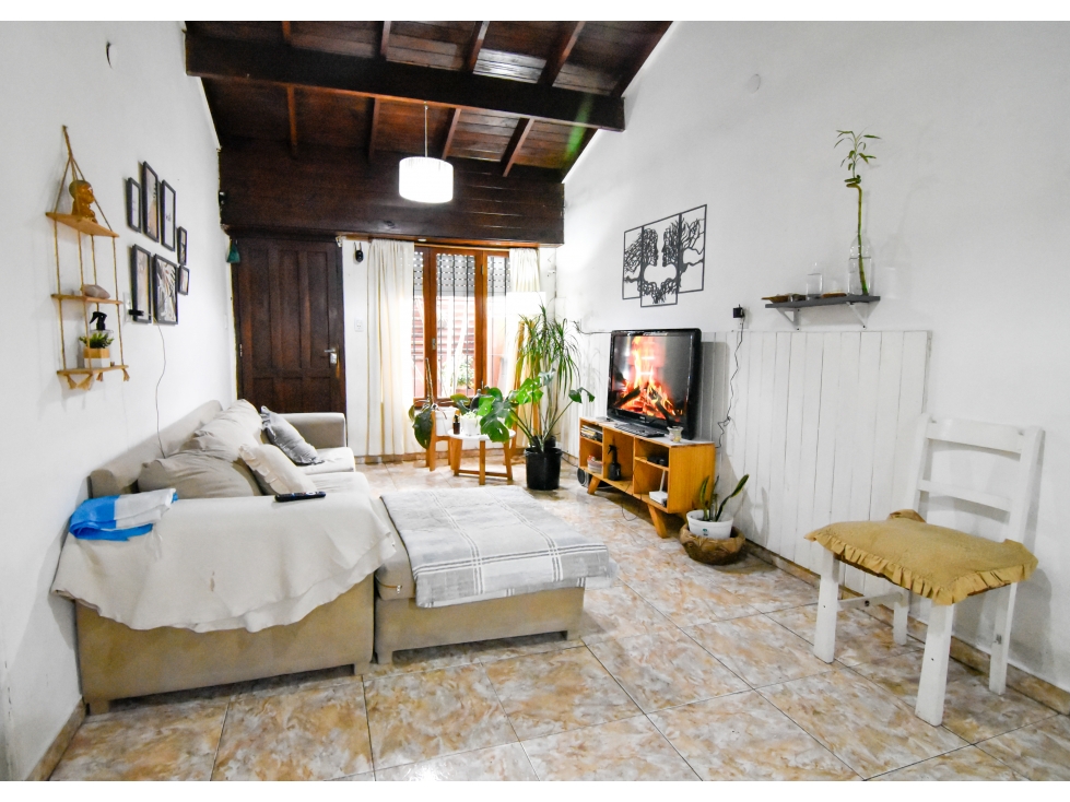 Casa 3 ambientes. Garaje y patio. Marcelo. T. de Alvear y Azopardo - 3