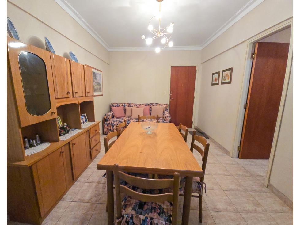 Departamento 2 amb. Interno - a metros del mar - Centro - 4