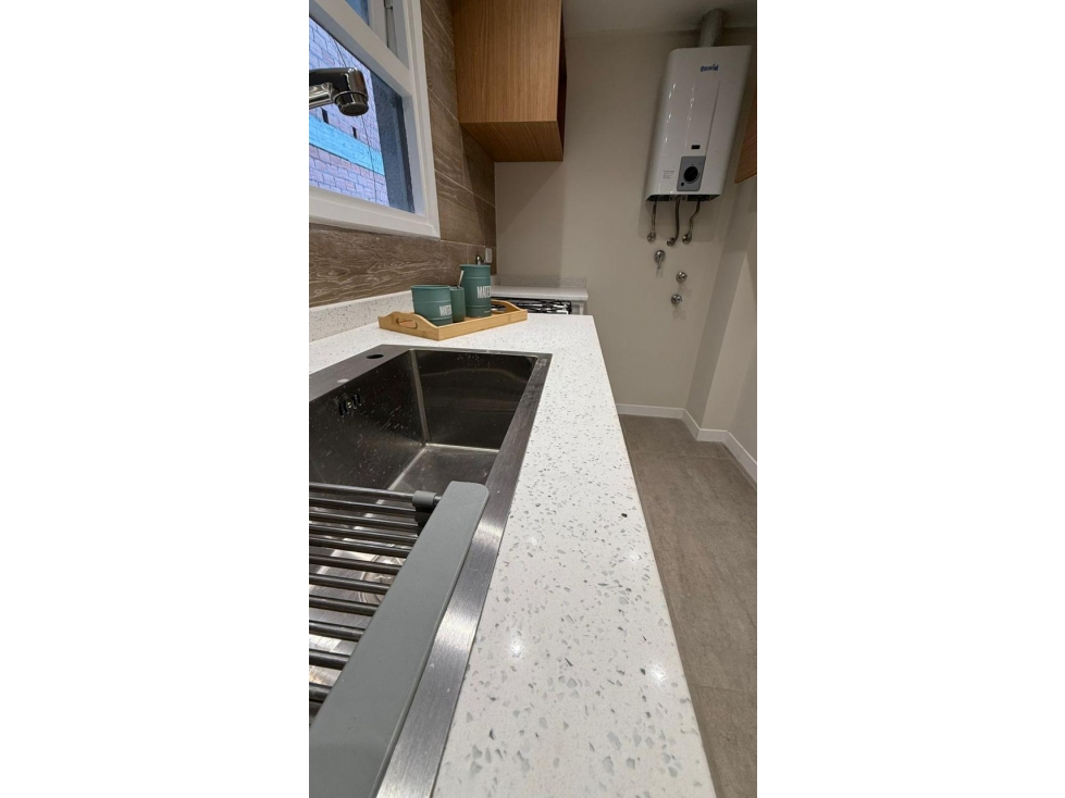 Departamento 2 amb. c/balcón saliente- Corrientes y Gascón — foto 4