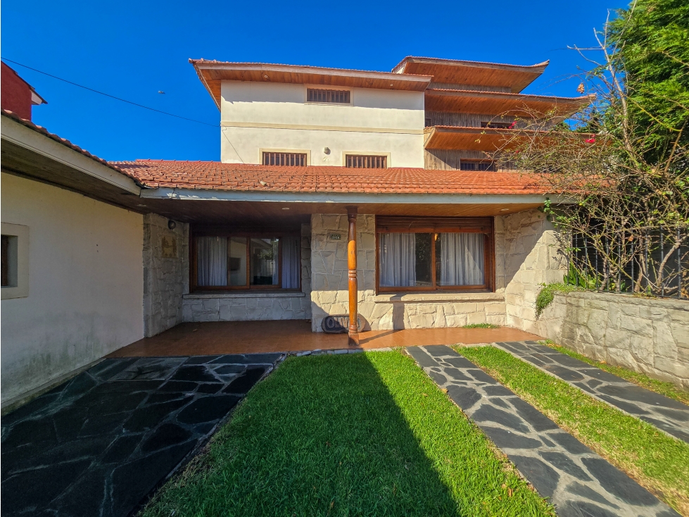 Casa 5 ambientes con parque- Mogotes — foto 2