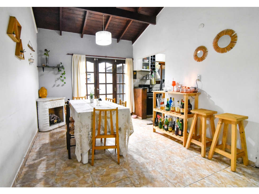 Casa 3 ambientes. Garaje y patio. Marcelo. T. de Alvear y Azopardo - 5
