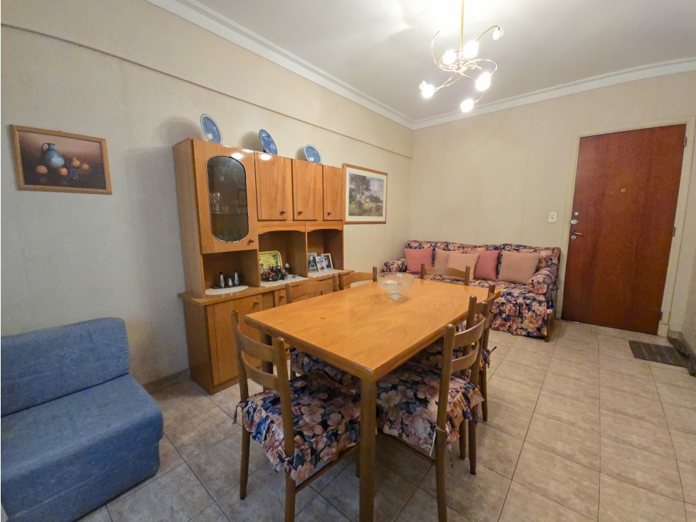 Departamento 2 amb. Interno - a metros del mar - Centro - 3