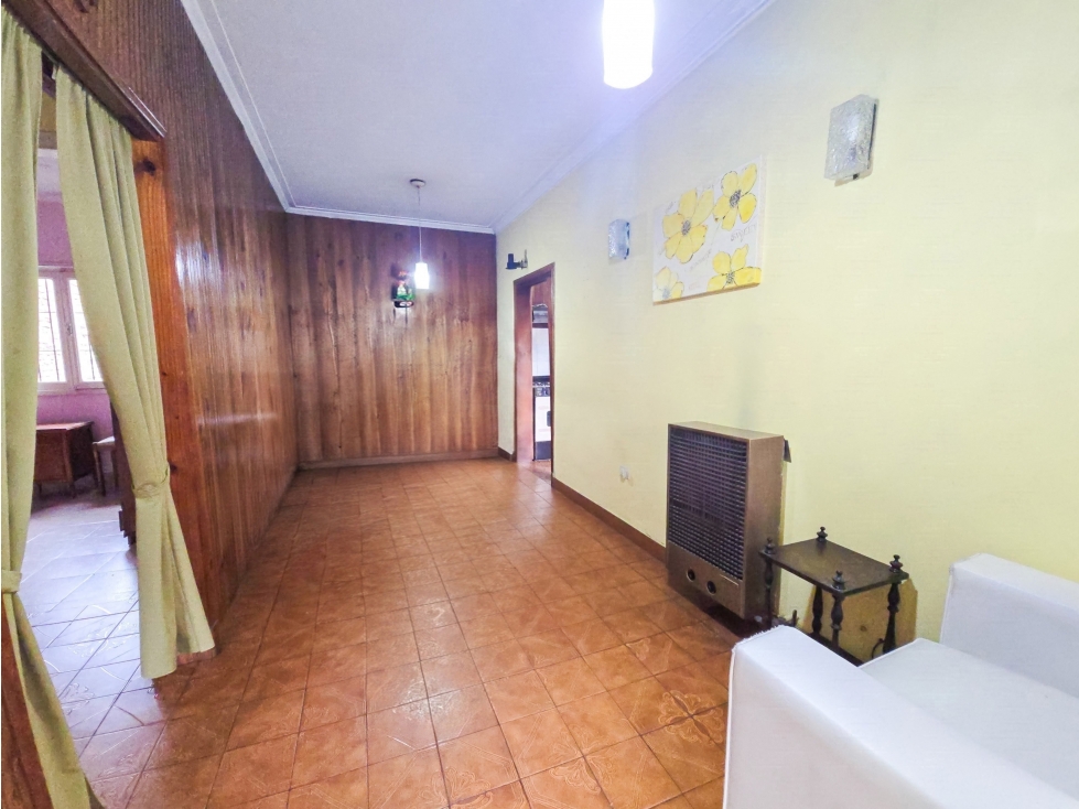 Chalet 3 amb. con dependencia y patio. Apto crédito- Rosales y Cerrito - 4