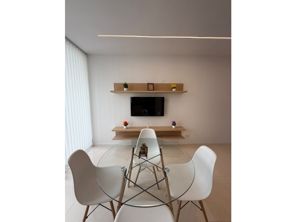 Monoambiente lateral c/ balcón - Av. P. P. Ramos y Sarmiento - 4