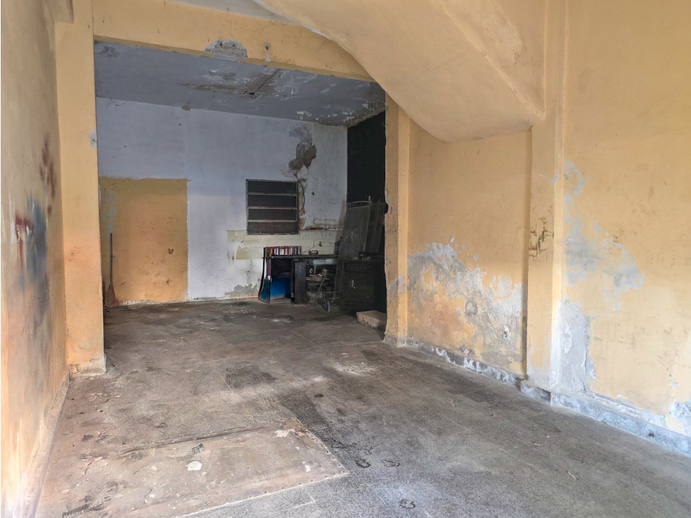 Local 50m2 - Jose Hernández y Gaboto — foto 4