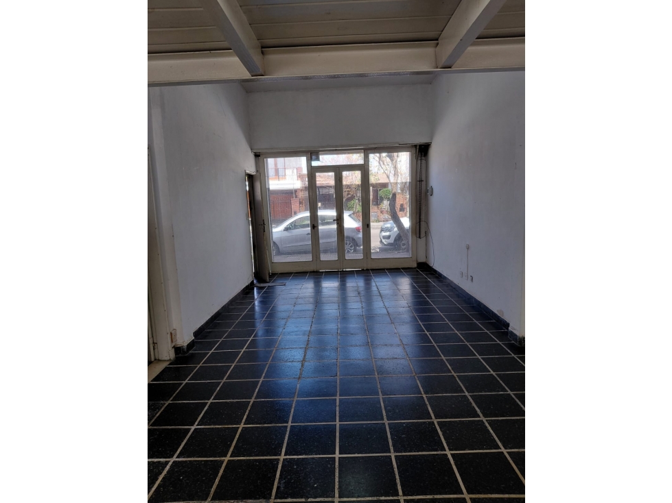 Deposito 30m2 - Balcarce y Francia - 4