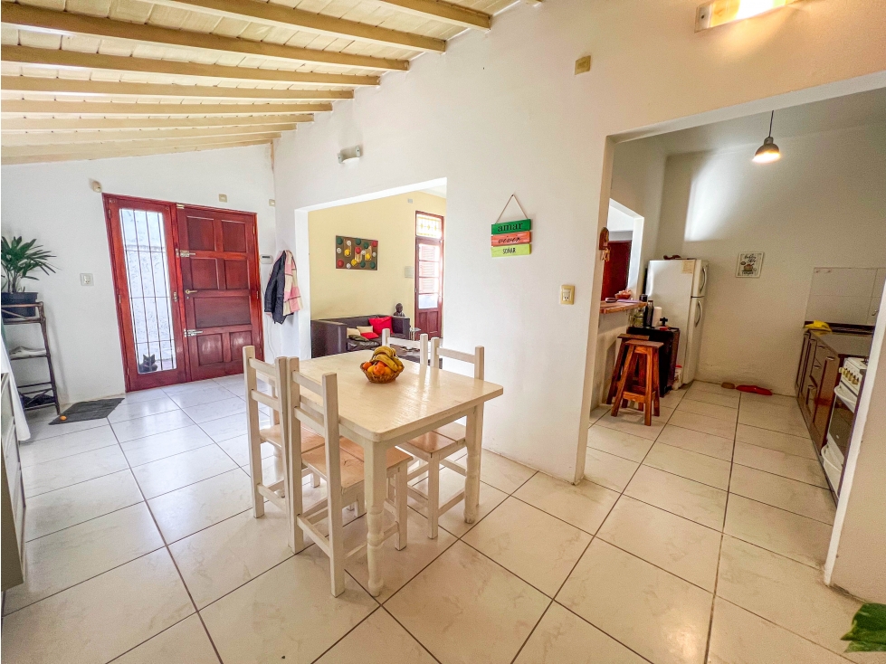 En block: Casa 3 amb. c/garage + Depto 2 amb. - Savio y 12 de Octubre — foto 4