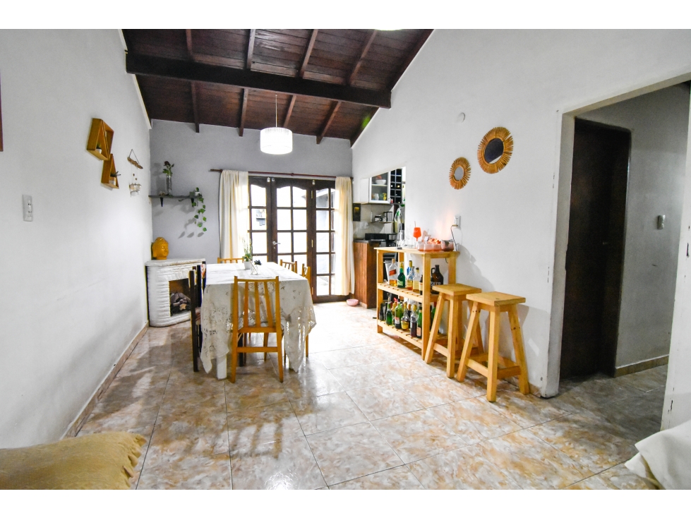 Casa 3 ambientes. Garaje y patio. Marcelo. T. de Alvear y Azopardo - 4