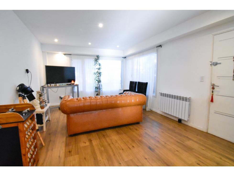 Casa en Ph 3 amb. con patio y entrada p/auto - Necochea y España - 3