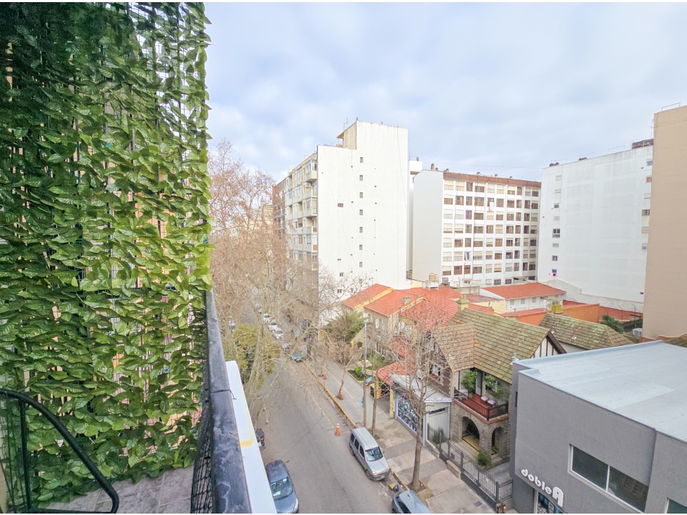 Monoambiente con balcón al frente. Apto Crédito - Sarmiento y Gascón — foto 6