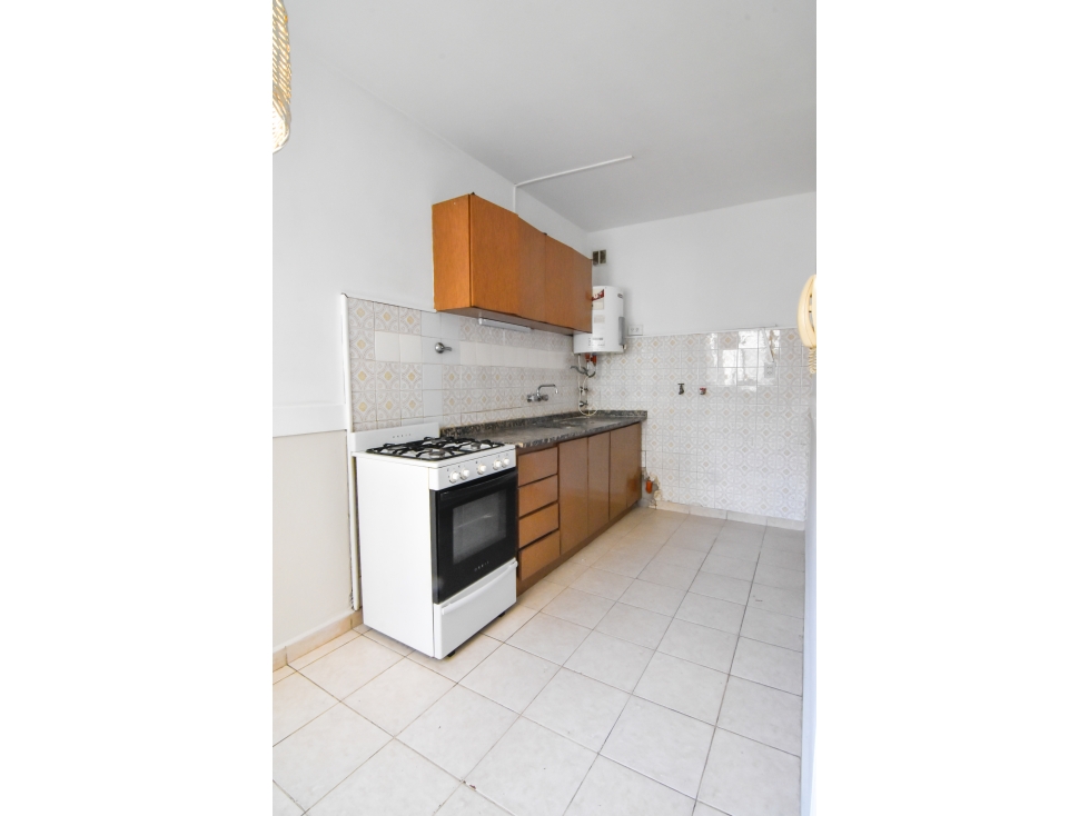 Departamento 3 amb. contrafrente- Apto crédito- Falucho y San Luis - 6