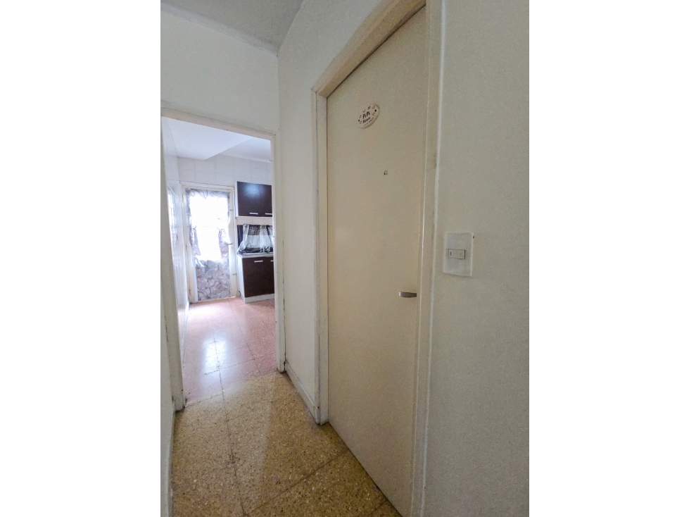 Dúplex 3 amb. con patio al frente - Parque Luro — foto 3
