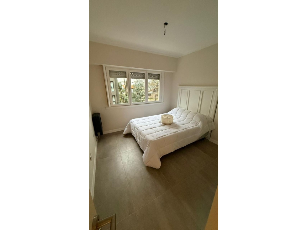 Departamento 2 amb. c/balcón saliente- Corrientes y Gascón — foto 5