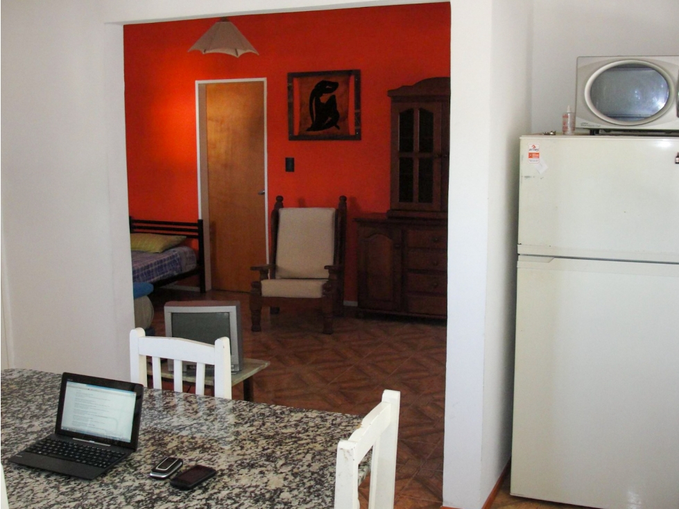 Chalet en block: 3 unidades. Garage. Parque - Villa Carlos Paz - 6
