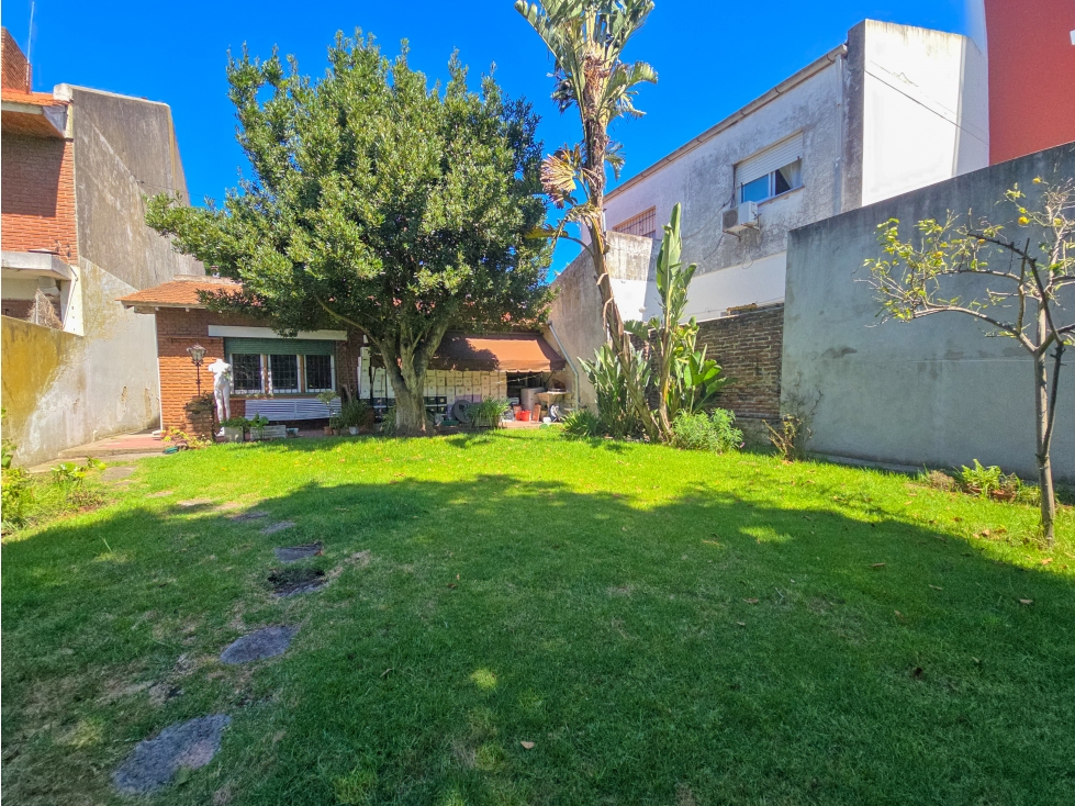 Chalet 5 amb.+ Departamento 2 amb. 433m2 - Tucumán y Roca — foto 4
