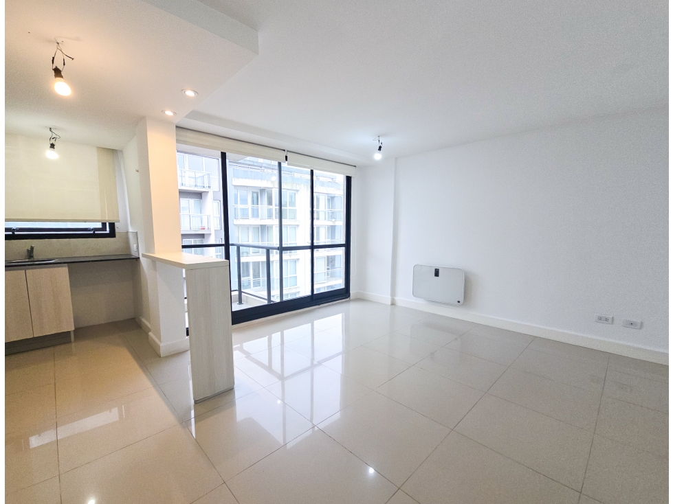 Departamento 2 amb. con balcón y espacio p/ auto - Gascón y San Luis - 2