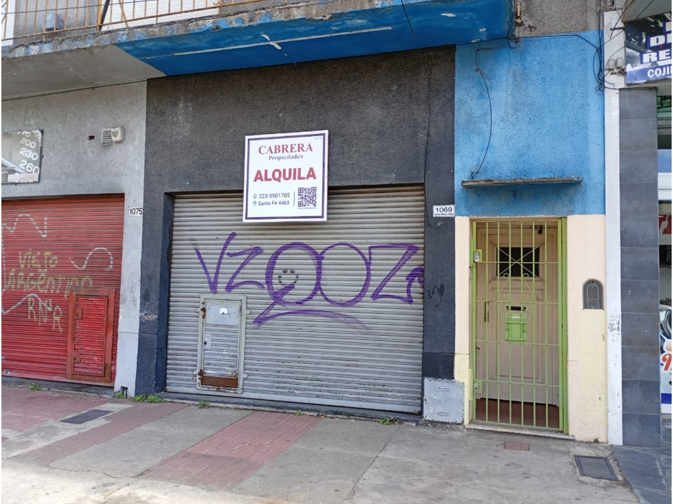 Local 21 m2 - Av. Jacinto Peralta Ramos y San Salvador