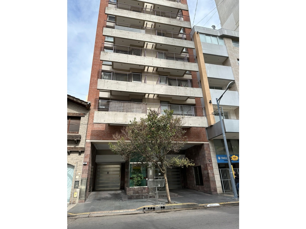 Departamento 2 ambientes externo- Plaza Mitre