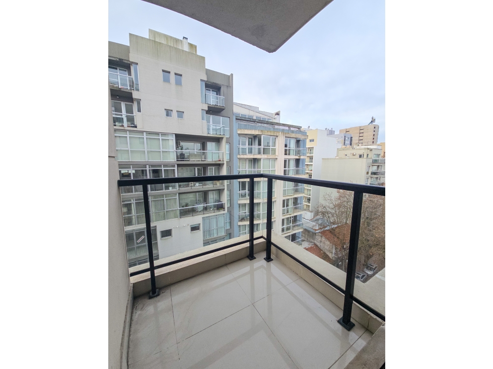 Departamento 2 amb. con balcón y espacio p/ auto - Gascón y San Luis - 5