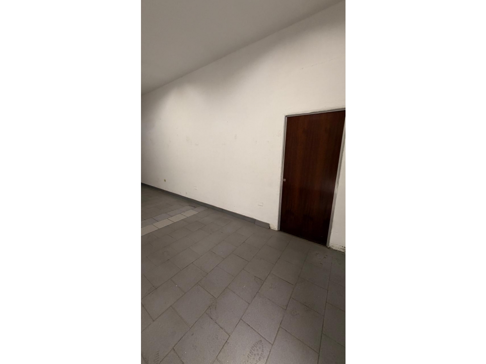 Local de 27m2 - Batan - 5