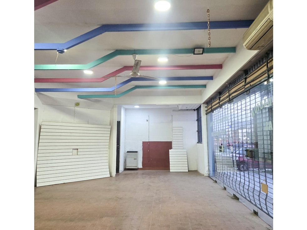 Local 213m2 - Apto crédito - Av. Jacinto Peralta Ramos y Puán — foto 5