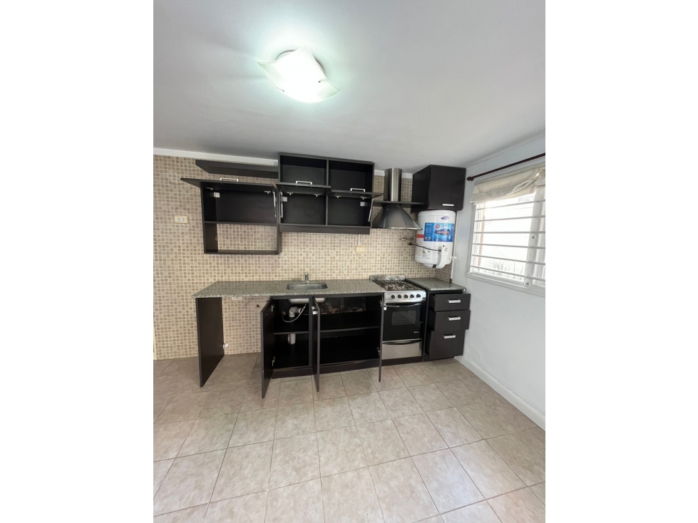 Alquiler PH 2 ambientes, calle Balcarce, zona Villa Primera — foto 4