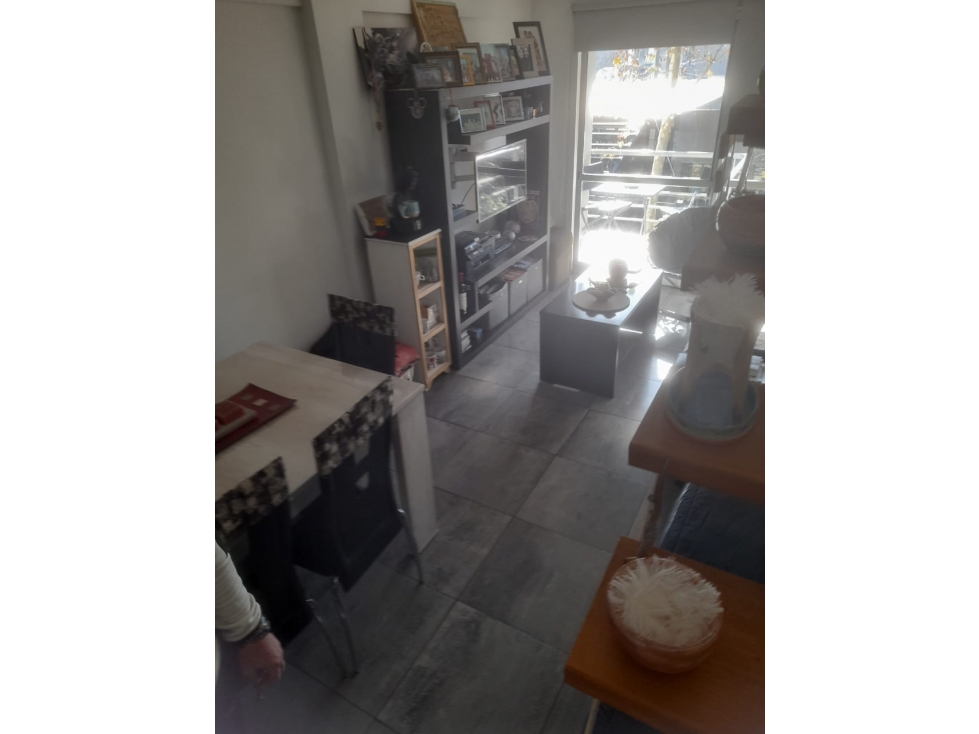 DUPLEX 2 AMB IMPECABLE ESTADO CON COCHERA — foto 3