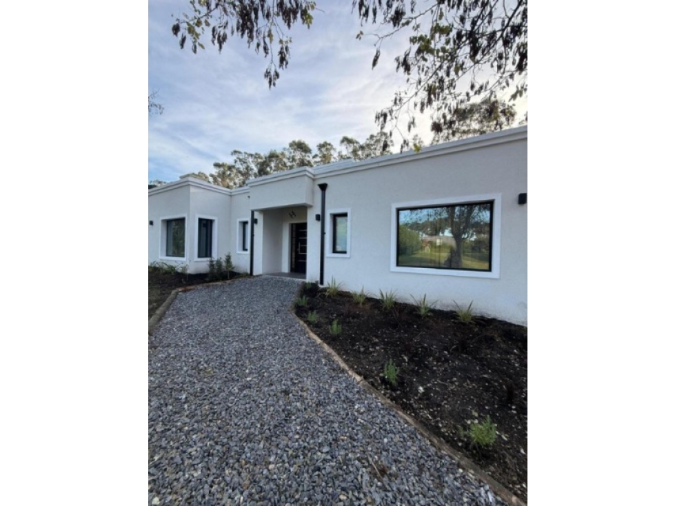 VENTA CASA MODERNA 3 AMB BARRIO PRIVADO BARRACAS DE SAN BENITO - 2