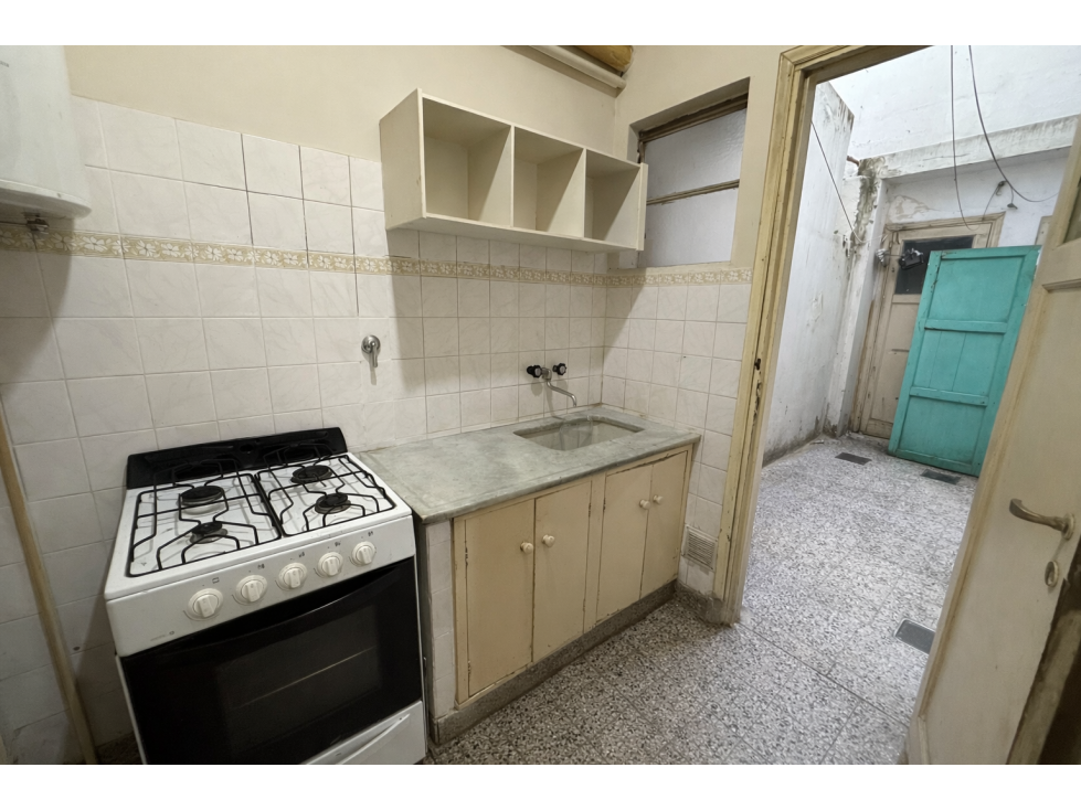 VENTA DEPTO 3 AMB A LA CALLE PLANTA BAJA CON PATIO - LA PERLA — foto 3