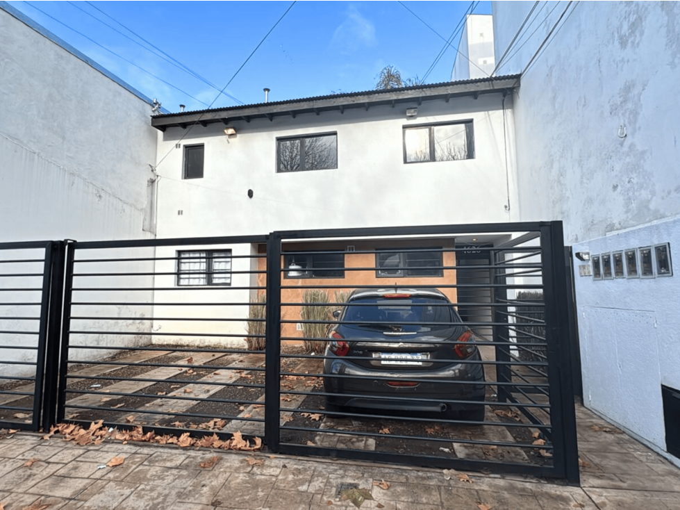 VENTA PH (2) AMB CON COCHERA - BARRIO SAN JUAN