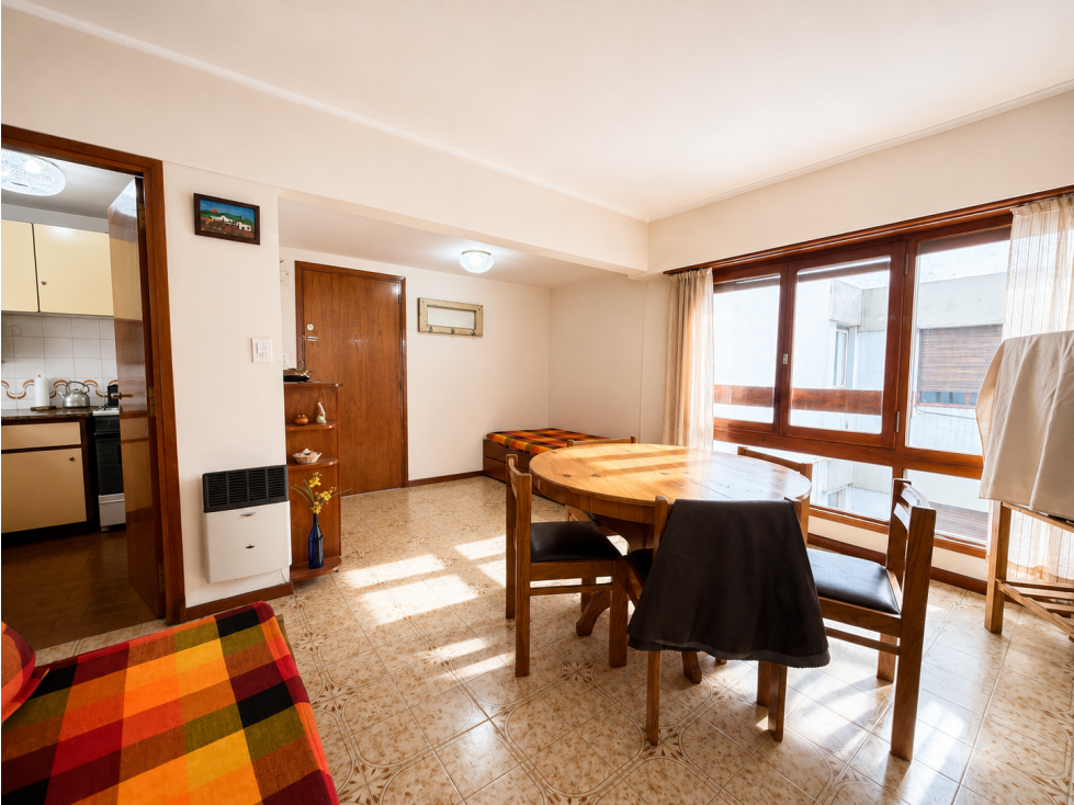 VENTA DEPTO 2 AMB AMOBLADO LA PERLA - 2