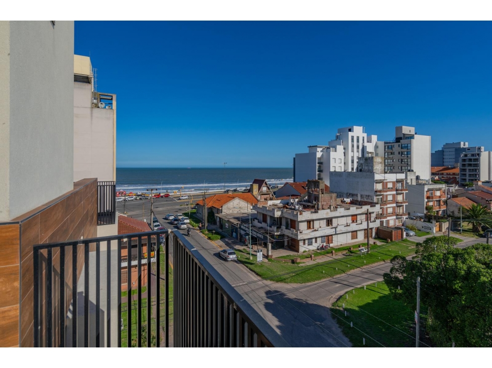 VENTA DEPTO EN DUPLEX 4 AMB CON TERRAZA PARRILLA Y VISTA AL MAR — foto 5