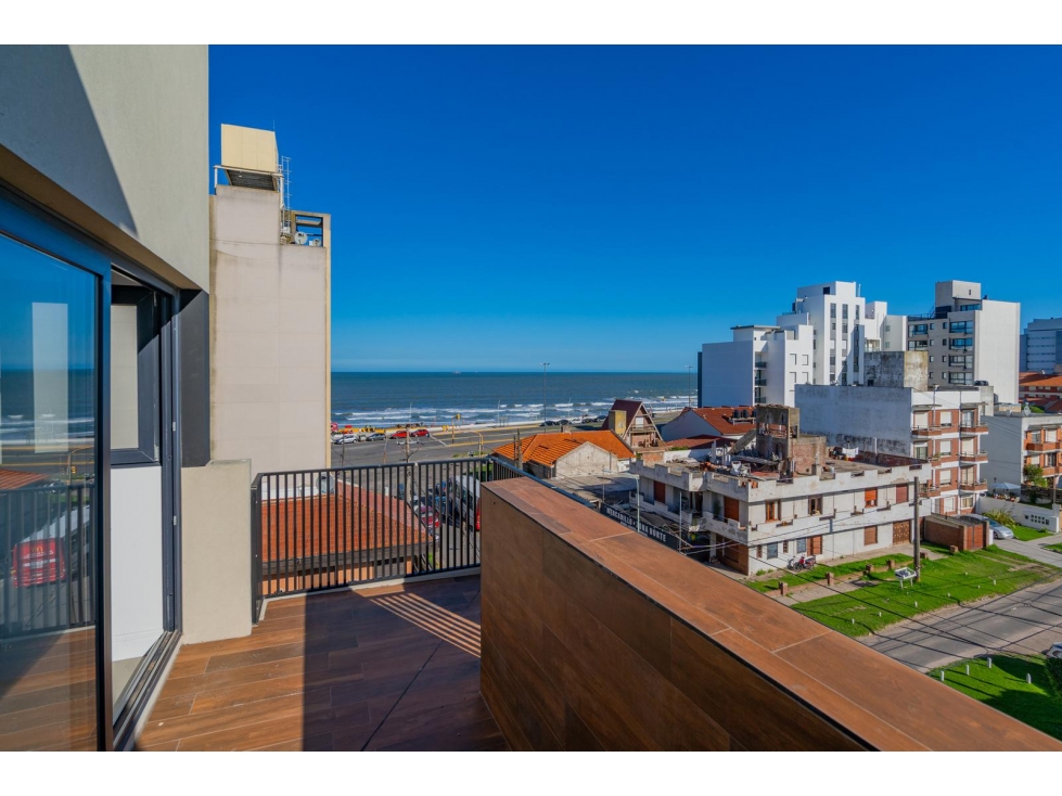 VENTA DEPTO EN DUPLEX 4 AMB CON TERRAZA PARRILLA Y VISTA AL MAR — foto 3