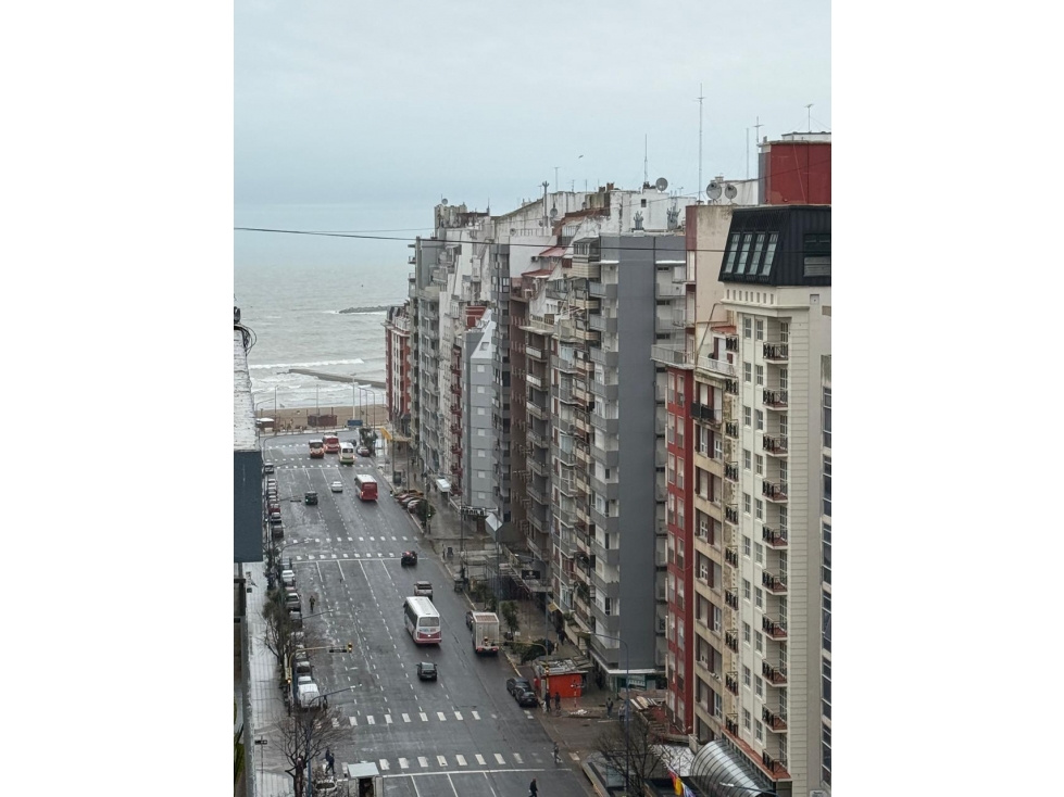 VENTA 3 AMB A LA CALLE RECICLADO A METROS DEL MAR — foto 2