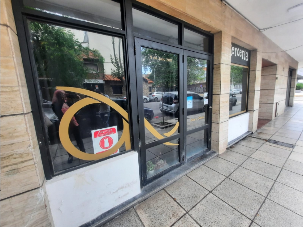 VENTA LOCAL A LA CALLLE LA PERLA — foto 3