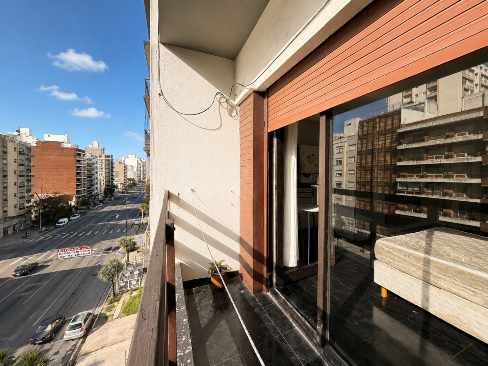 VENTA MONOAMBIENTE A LA CALLE C/VISTA PARCIAL AL MAR - LA PERLA - 2