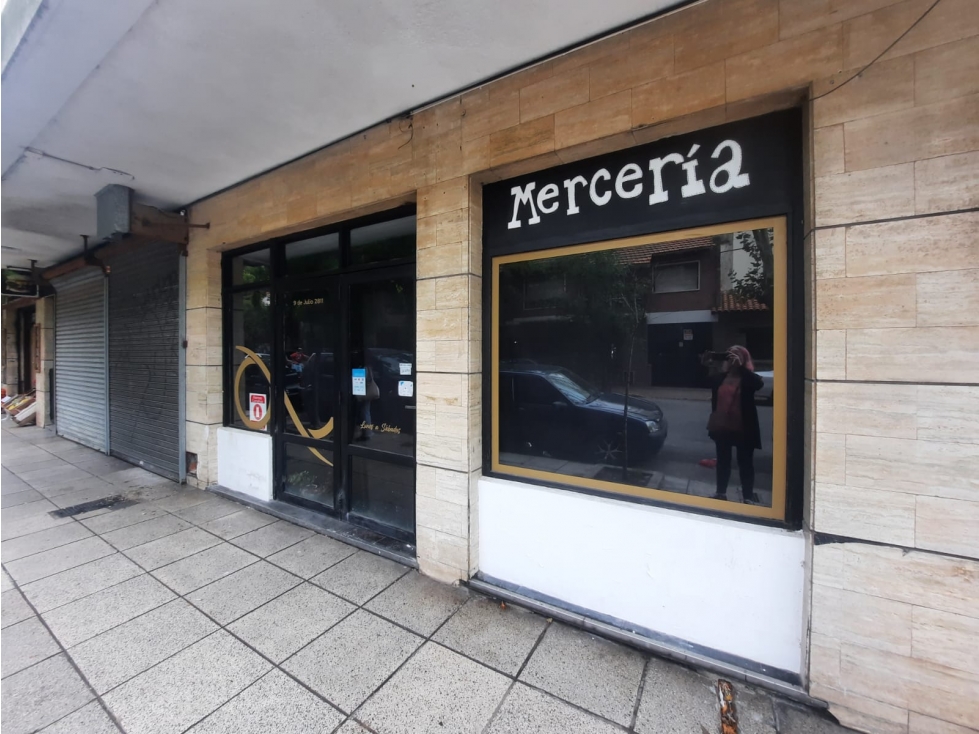 VENTA LOCAL A LA CALLLE LA PERLA