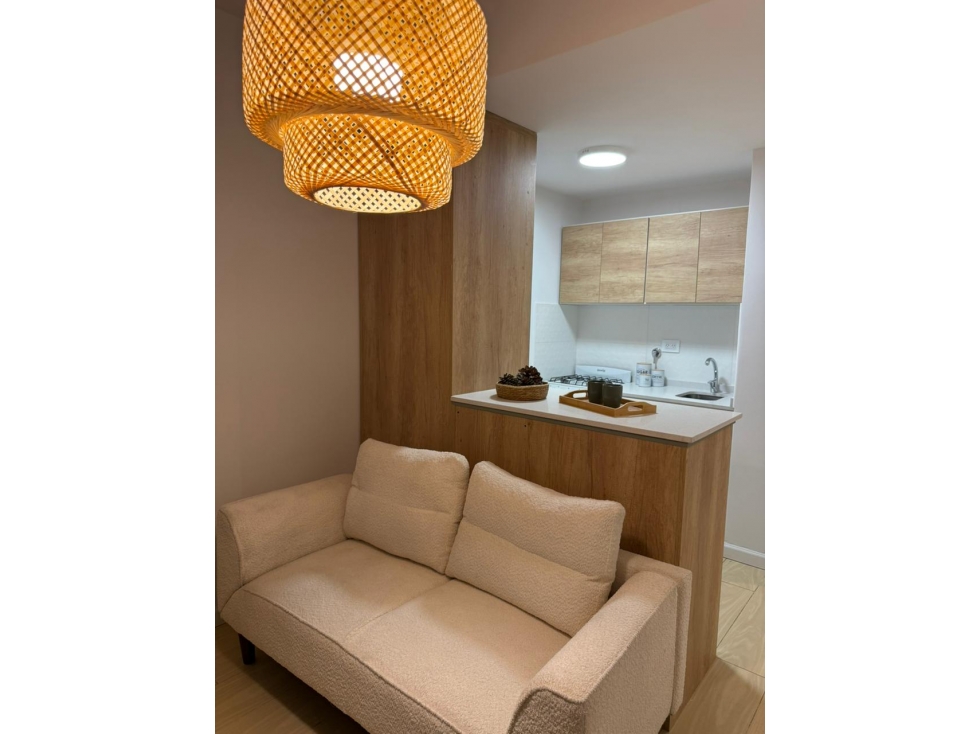 VENTA AMBIENTE TOTALMENTE RECICLADO Y AMOBLADO - CENTRO - 2