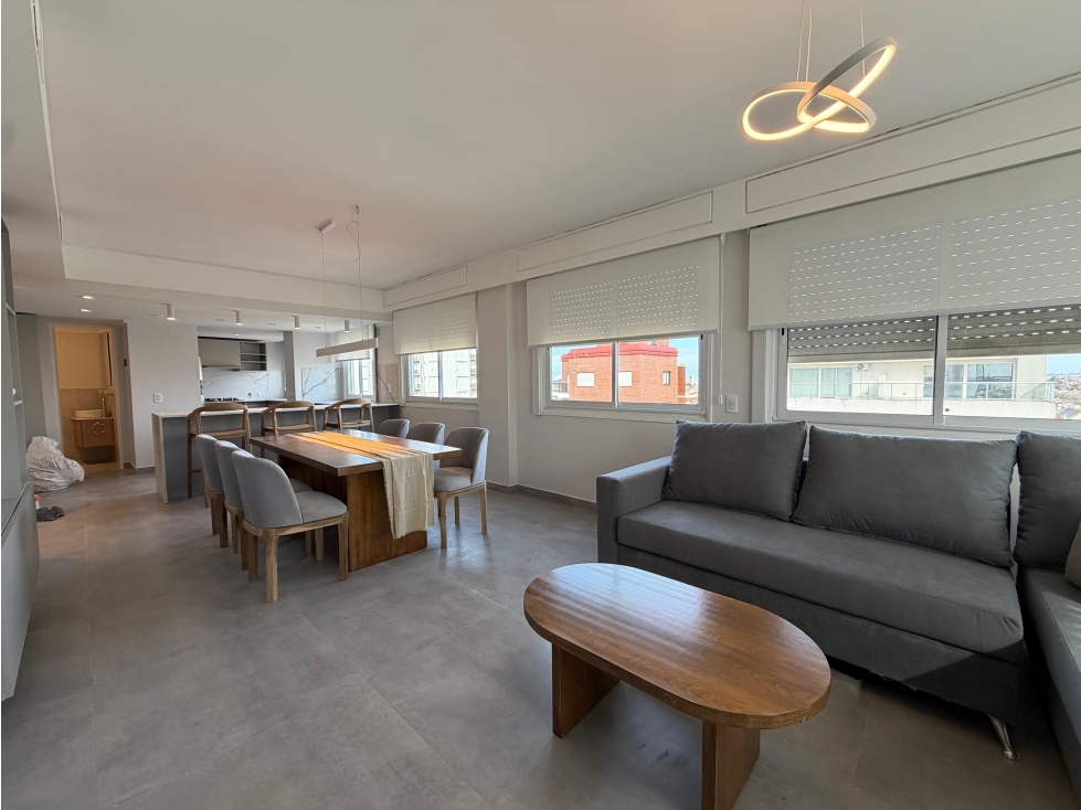 VENTA/ DEPARTAMENTO 4 AMBIENTES A LA CALLE/ MAR DEL PLATA