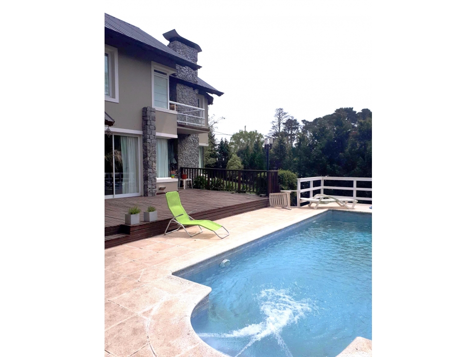 VENTA / CHALET 4 AMB. PISCINA, DOS LOTES/ MAR DEL PLATA - 3