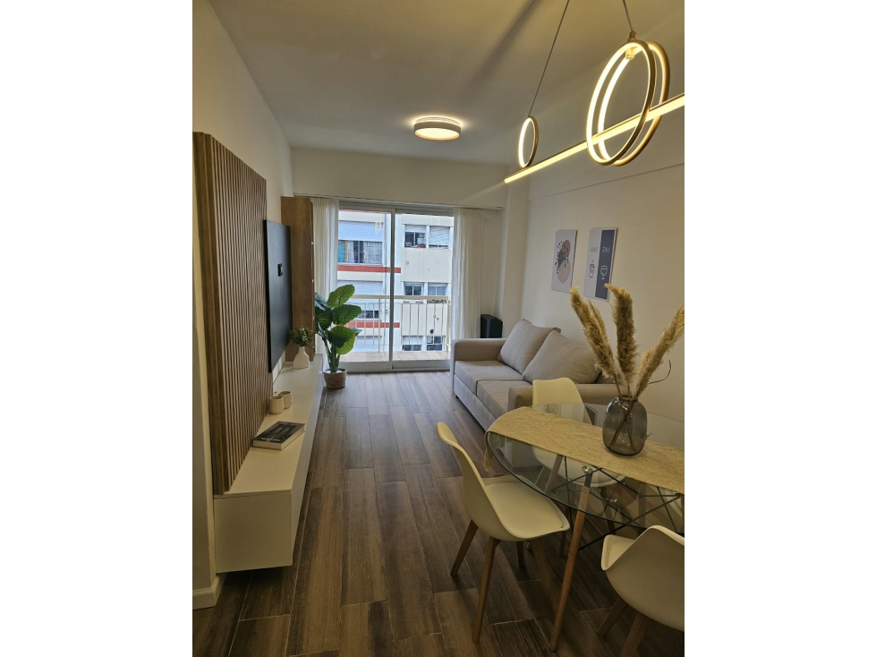 VENTA/ DEPARTAMENTO 3 AMBIENTES A LA CALLE/ MAR DEL PLATA