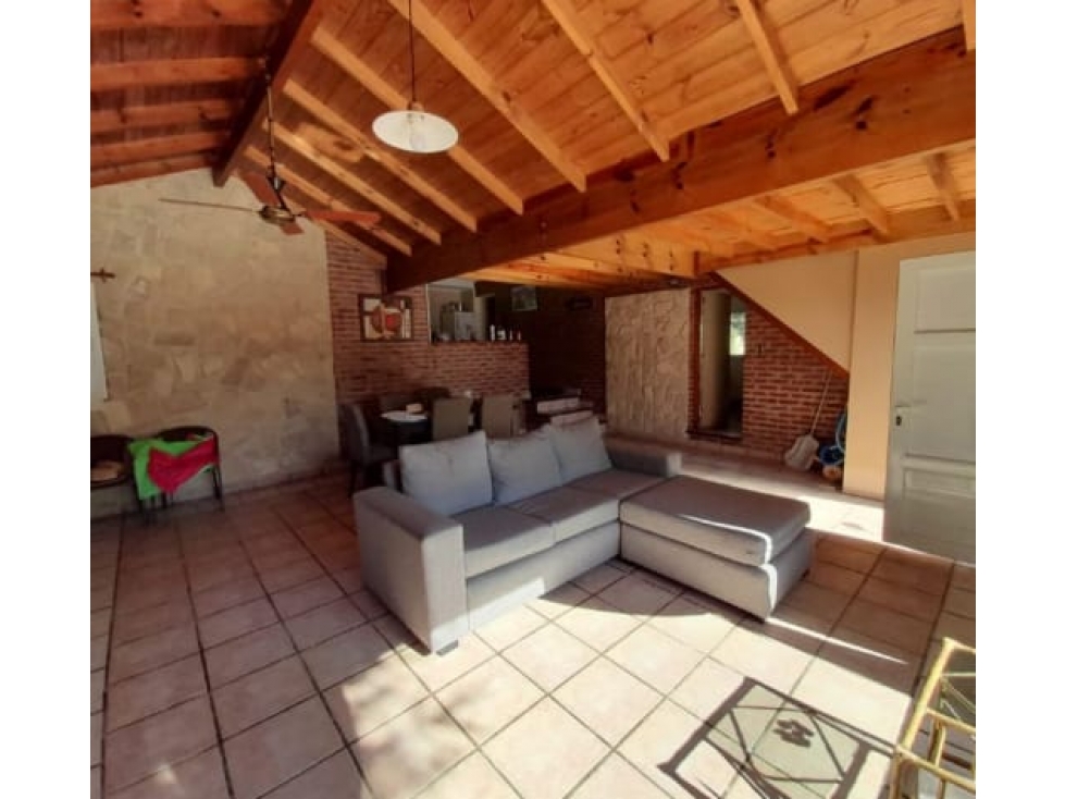 ALQUILER y VENTA / CHALET CON GAS NATURAL / SIERRA DE LOS PADRES — foto 4
