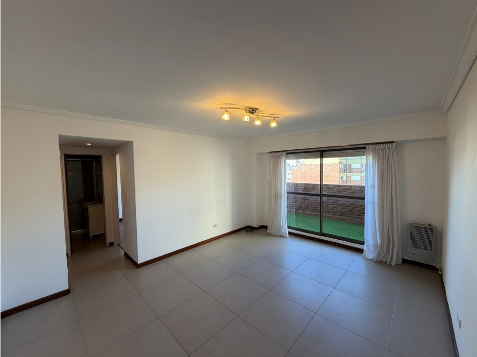 VENTA DEPARTAMENTO 2 AMBIENTES C/ BALCÓN TERRAZA Y COCHERA , MDP - 3