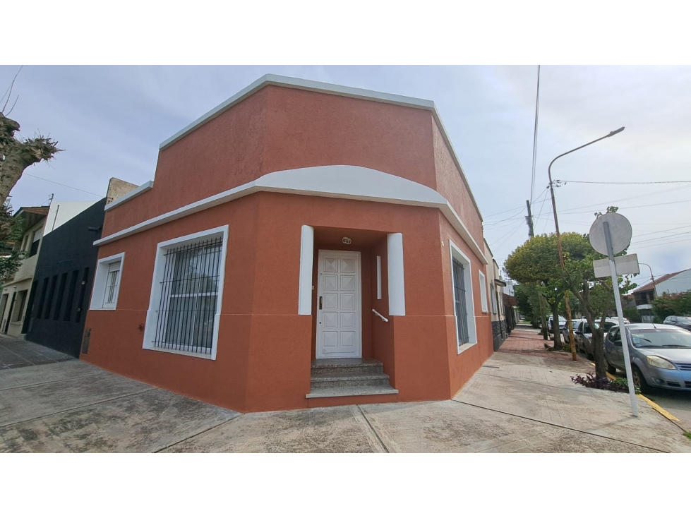 VENTA PH DE 3 AMBIENTES /PATIO/MAR DEL PLATA