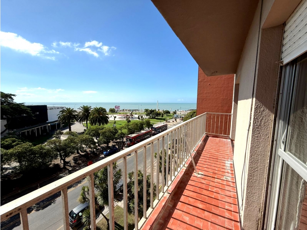 VENTA/ DEPARTAMENTO 3 AMBIENTES A LA CALLE/VISTA AL MAR/ MAR DEL PLATA