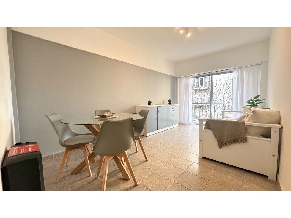 VENTA / DEPARTAMENTO 2 AMBIENTES A LA CALLE C/ BALCÓN/ MAR DEL PLATA - 2