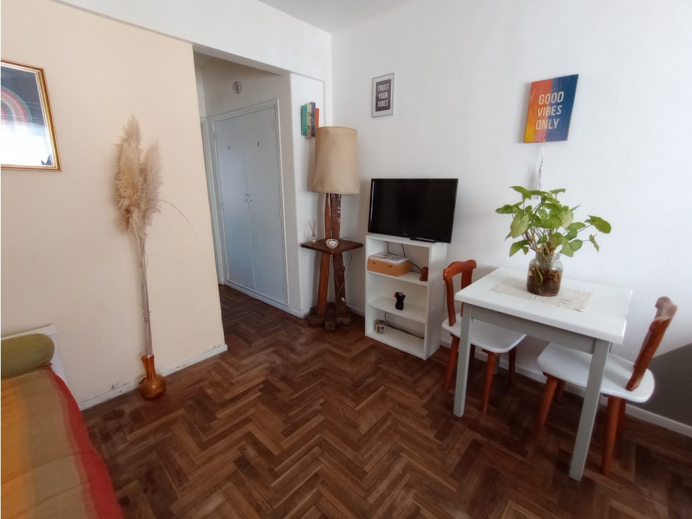 VENTA/ DEPARTAMENTO 2 AMB A LA CALLE CON BALCON / MAR DEL PLATA — foto 2